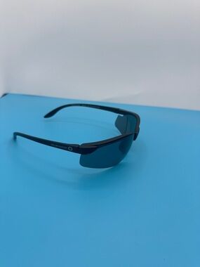 New! Solar comfort black sunglasses